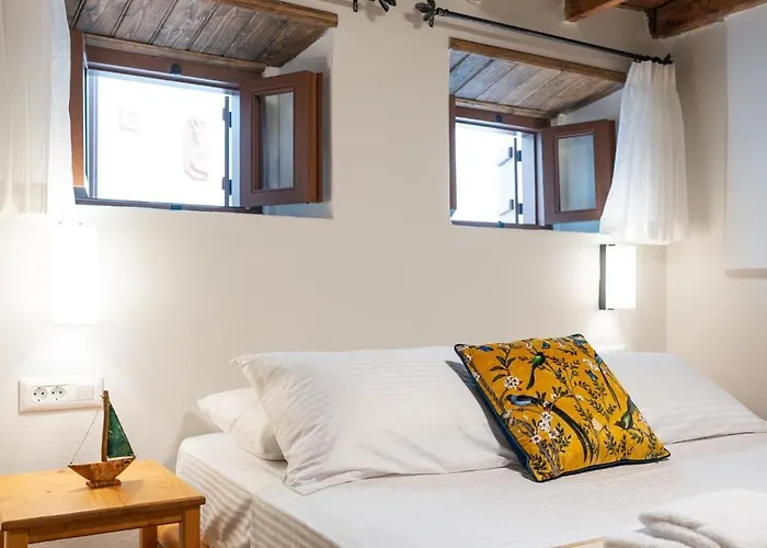 Rodos Old Town Aqua Luxury House *